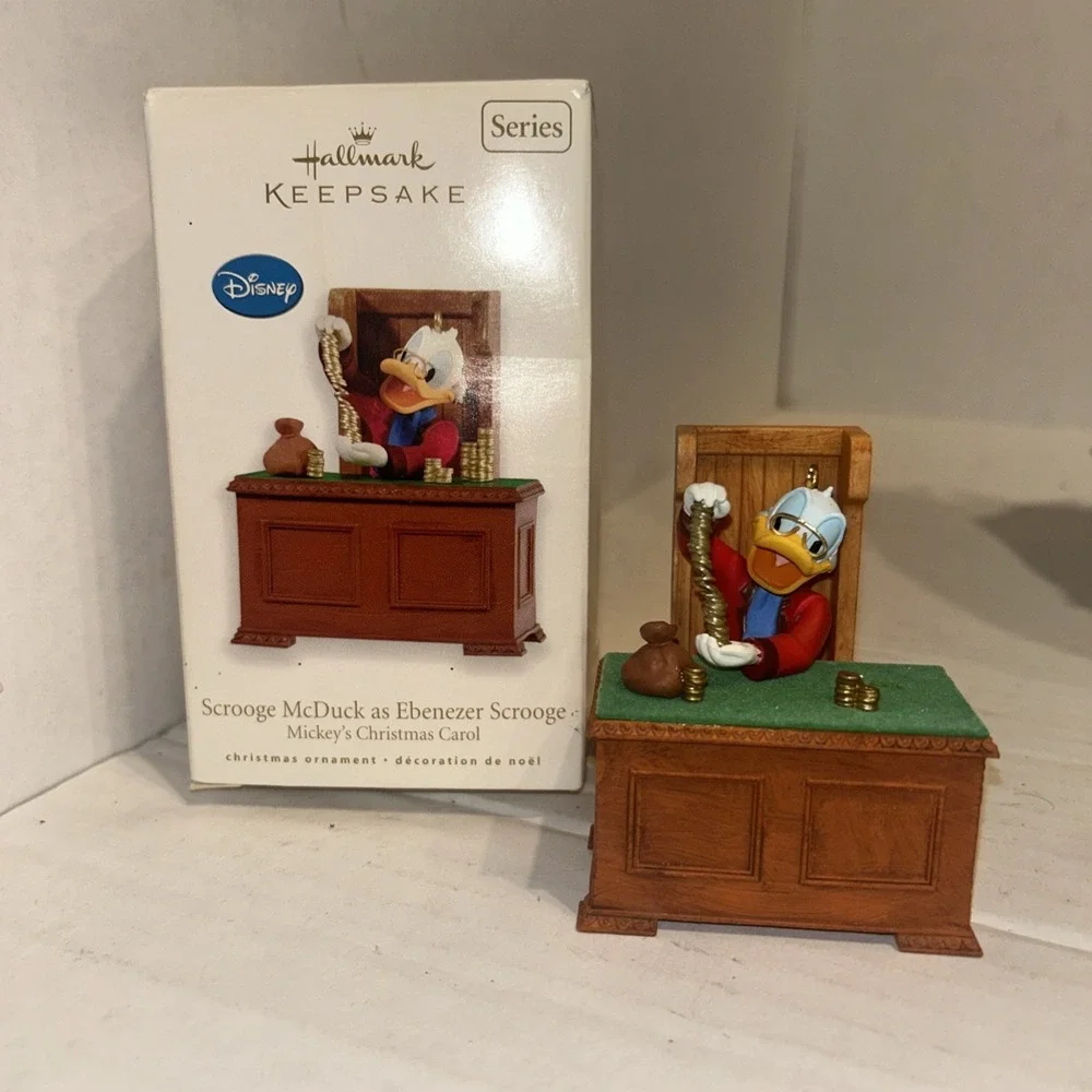 Hallmark Keepsake Ornament 2010 Disney Scrooge McDuck As Ebenezer Scrooge Series